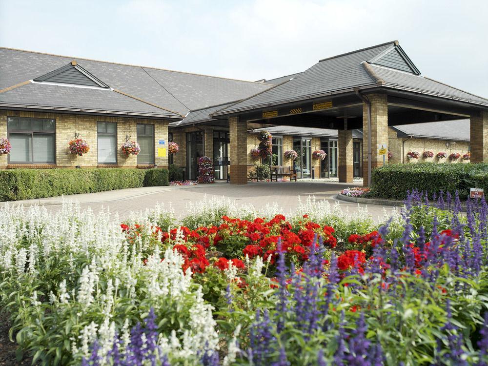 Delta Hotels By Marriott Cheshunt Broxbourne Exterior photo