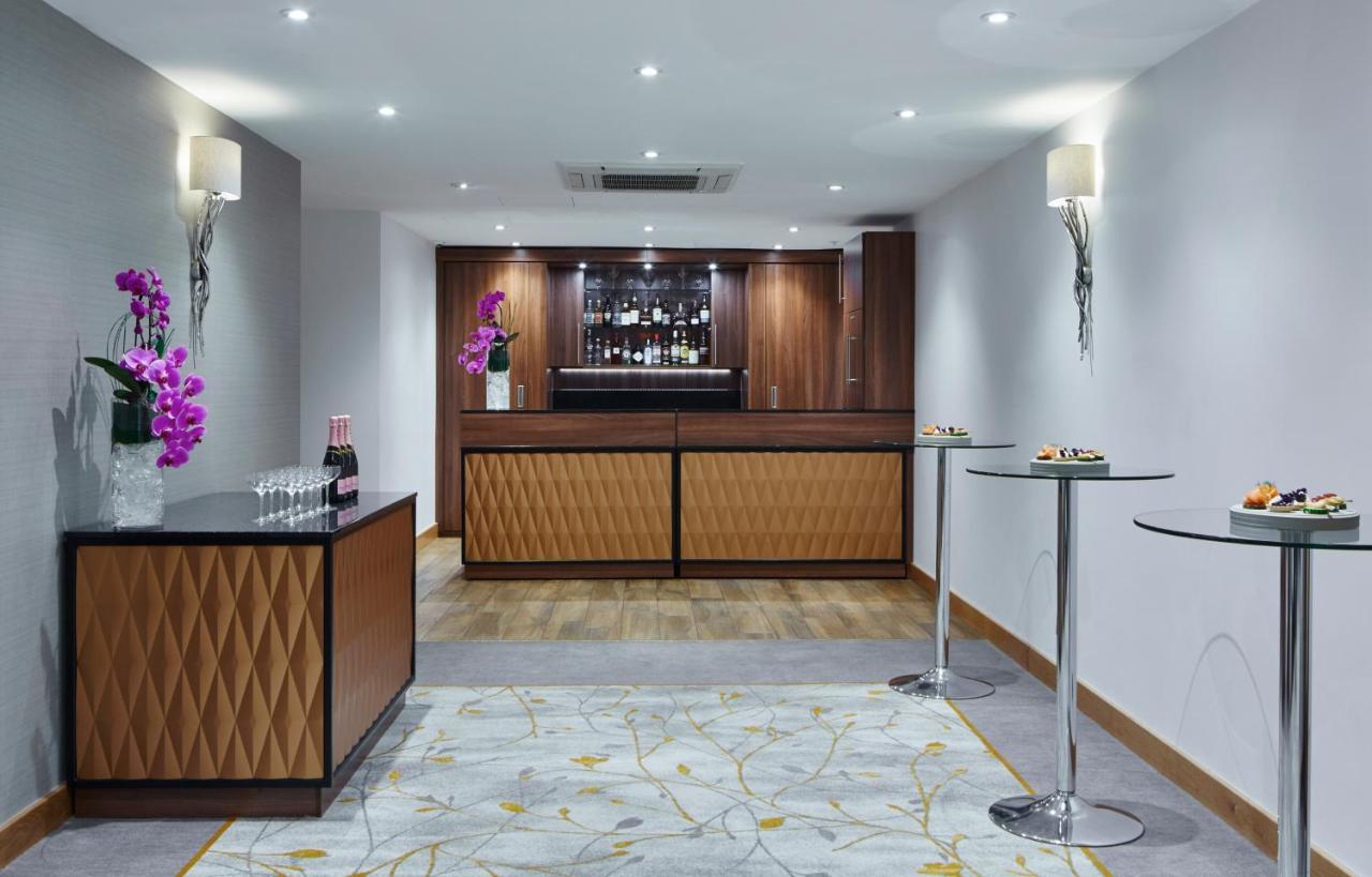 Delta Hotels By Marriott Cheshunt Broxbourne Exterior photo