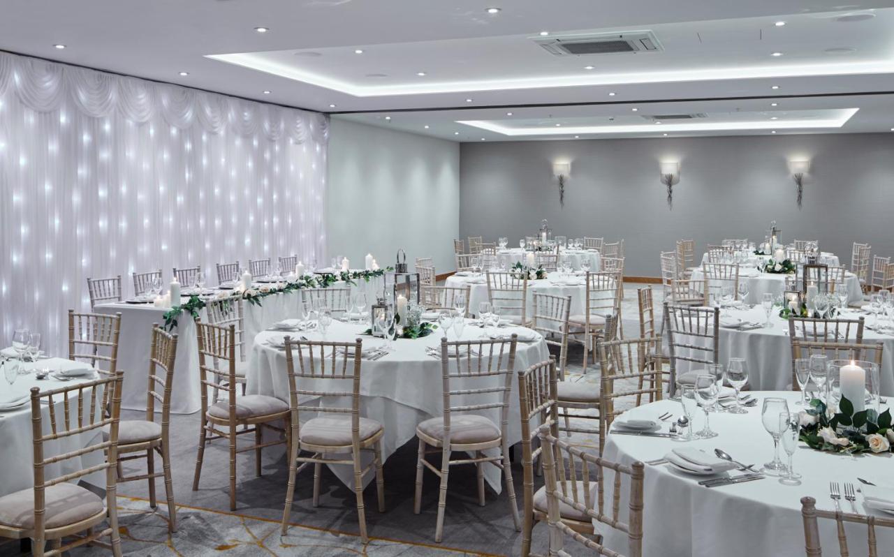 Delta Hotels By Marriott Cheshunt Broxbourne Exterior photo