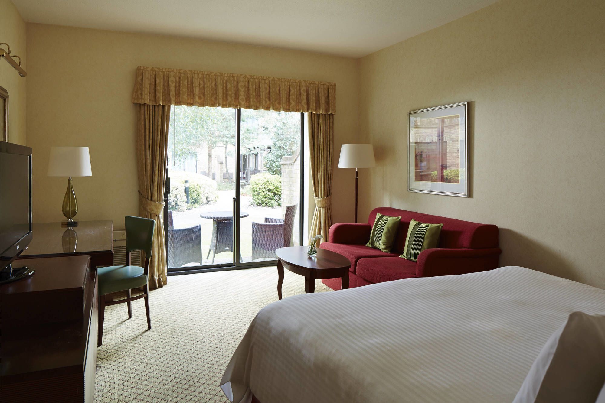 Delta Hotels By Marriott Cheshunt Broxbourne Exterior photo